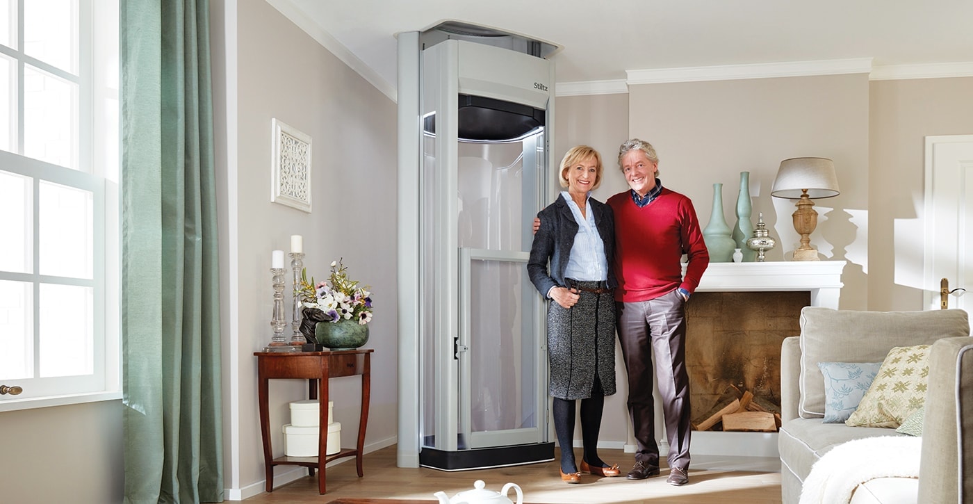 stiltz-duo-plus-home-lift-with-customers Customrs with Duo+ Homelift